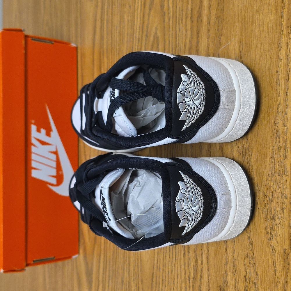 Nike Jordan AJKO 1 Low Size  Women's 9 Black/White DX4981 100 - Picture 6 of 9
